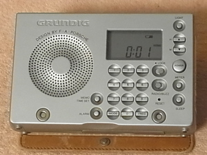 GRUNDIG 【YB-P2000】 ヴィンテージ トランジスタラジオ ♪(ほぼ出ない品) 管理 22032507