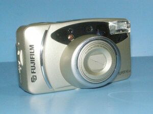 【美品ですが未検品/ジャンク扱い】☆FUJIFILM SUPER145AZ (35mmフィルムカメラ)