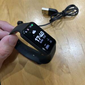 Amazfit Band 7 スマートウォッチ ケーブル付