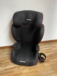 RECARO レカロ　　ジュニアシート/チャイルドシート　　レカロJ3ブラック（ブラックカラー/レッドステッチ　3〜12歳位まで