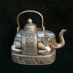 珍品 旧蔵 古銅彫 銅製 塗銀 銀壺 茶壺 煎茶道具 極細工 置物 擺件 中国美術 装飾 sux032