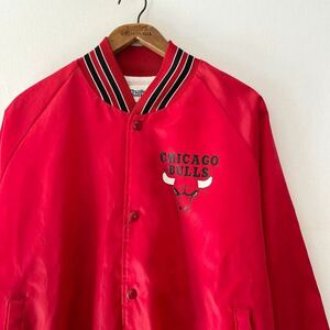 90s Chalk LINE CHICAGO BULLS ナイロン スタジャン XL USA製 ビンテージ 90年代 シカゴ ブルズ アワードジャケット アメリカ製 オリジナル