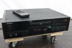 【行董】CE379BPT03 SONY CDP-555ESJ CDプレーヤー 音響機器 ソニー COMPACT DISC PLAYER リモコン付き 動作確認済み