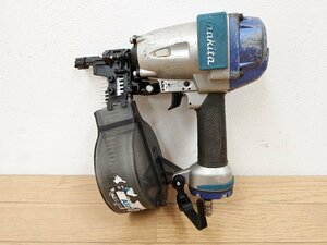 ★中古★マキタ makita サイディング用エア釘打 AN552 本体のみ 50mm 常圧仕様 エアタッカ 釘打機 エア工具 DIY 内装 エアツール)倉c