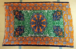 東アフリカのべんりな布 カンガ インド風な柄 オレンジ・青・緑・白・濃紺　KANGA