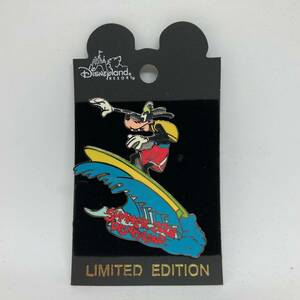 ♪♪ 190 DLR Disneyland アメリカ ピンバッジ サマー グーフィー サーフィン Summer 2001 Goofy Surfing 3600個限定 ピン