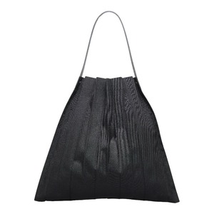 イッセイミヤケ ×イッタラ プリーツ ハンドバッグ トートバッグ ブラック キャンバス レザー レディース ISSEY MIYAKE 【中古】