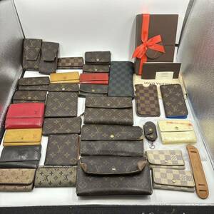 ルイヴィトン LOUIS VUITTON 30点　正規品　極美品あり　財布　小物　折り財布 　まとめ　ブランド　モノグラム　ダミエ　エピ　等　