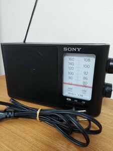 美品2022年製 SONY FM/AMポータブルラジオ 黒 ブラック ICF-506 