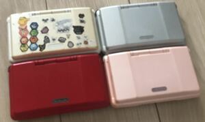 【ジャンク】Nintendo DS 初代　4個　任天堂 ニンテンドー　訳あり