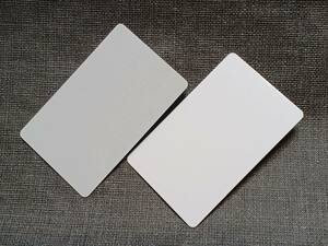 プラスチックカード 10枚 白/薄灰色 無地 カード 85.6×54㎜ PVCカード 約0.76mm厚枚