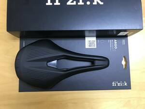 FIZIK VENTO ARGO R1 150MM CARBON RAIL BLACK フィジーク ベント 