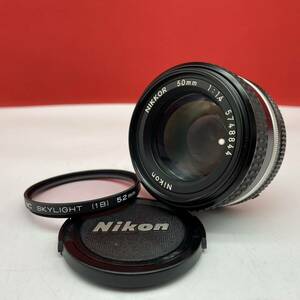 □ Nikon NIKKOR 50mm F1.4 Ai-s カメラレンズ 単焦点 マニュアルフォーカス ニコン