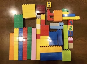 LEGO レゴデュプロ 基本ブロック 特殊ブロック ピンク 青色 黄色 赤色 緑色 など 143個