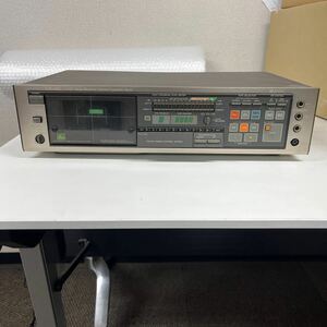 M-1308★100サイズTEAC ティアック ステレオカセットデッキ V-R1 1981年製 通電確認済