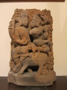 北インド　シヴァとパールヴァティの曼荼羅石　砂岩石　10世紀