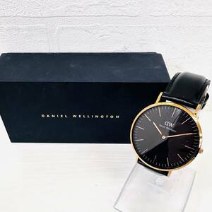 Daniel Wellington ダニエルウェリントン DW 腕時計 時計 watch ブラック ゴールド 黒文字盤 本革ベルト 3ATM B40R11 メンズ レディース NK