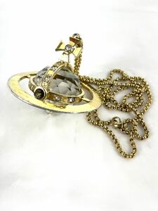 Vivienne Westwood ヴィヴィアンウエストウッド　クリスタル ジャイアントオーブペンダント ネックレス ゴールド アクセサリー