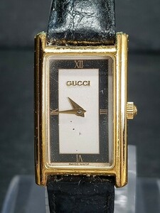 GUCCI グッチ 2600L アナログ クォーツ 腕時計 2針 ホワイト文字盤 ゴールド レザーベルト スモールサイズ 新品電池交換済み 動作確認済み