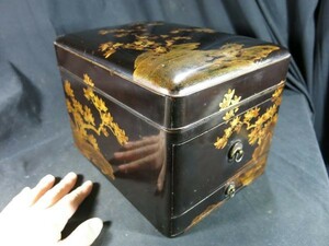 A　橘蒔絵旅櫛箱　江戸時代中期　１７世紀　化粧箱　漆器　漆工　木工　文化財　蒔絵　硯箱　硯　筆記用具　書道　名品