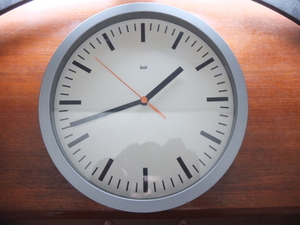 THOMAS BAI STUDIOS wall clock トーマスバイ 壁掛け時計 デザイナーズ インダストリアル ミッドセンチュリー