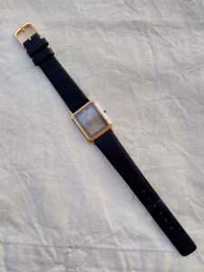 セイコー　ドルチェ　SEIKO　DOLCE　腕時計　クウォーツ　男性用　革ベルト　ステンレスケース　日本製　美品　