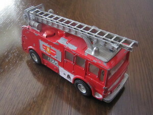ジャンク　ディンキー　Dinky TOYS 　消防車　