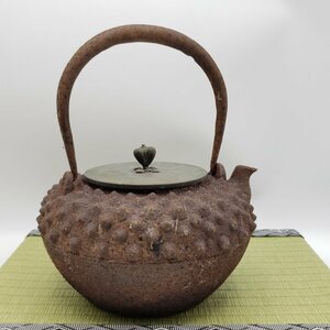 鉄瓶 鉄器 鬼あられ　龍文堂 あられ 古道具 煎茶道具 茶道具 茶器 急須 もれなし 鉄器 金属工芸 鉄製 茶器 やかん 時代物【80i2604】