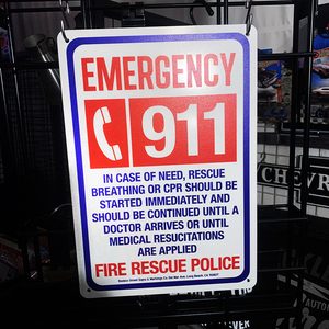 ランダムSALE！★ASP-020 アメリカンサインプレート アルミ製 「EMERGENCY CALL 911」 USA USDM POLICE FIRE RESCUE ガレージ ディスプレイ