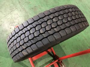 s194-4-2 ☆245/80R17.5 BS M888 中古1本♪ 2022年製 残溝13ｍｍ ブリヂストン スペア用に！ k60 