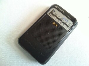 昭和レトロ　SONY　 ソニー 　FM/AMポータブルラジオ ICF-SX33　日本製★ジャンク