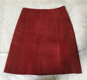 70年代ビンテージ　赤スエード台形ひざ上ミニスカート　ツィギー　マリークワント