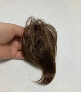 高品質　新品！未使用　頭頂部付け毛ヘア小さめお探しの方に医療用にもライトブラウン明茶色長め★洗える　男女兼用　耐熱　健康　送料無料