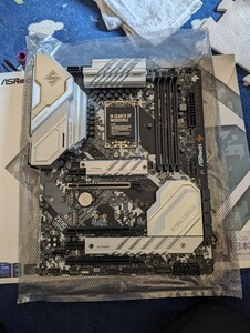 ASRock Z690 Steel Legend DDR4