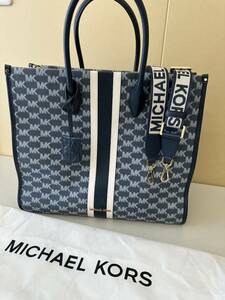 マイケルコース　MICHAELKORS ミレラ　MIRELLA MK柄　ストライプ2WAY ラージトートバッグ　ショルダーバッグ ネイビー 中古品【6649】