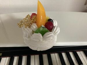 食品サンプル　オルゴール 誕生日　バースディケーキ　ミニデコレーション　ケーキ　曲　バースディトゥーユー