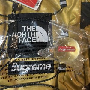 オマケあり　国内正規品　未使用タグ付き　Supreme THE NORTH FACE Metallic Borealis GOLD Backpack 