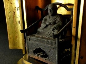 銅製 空海 弘法大師坐像 逗子入り 真言宗 仏教美術 仏像 置物　z046