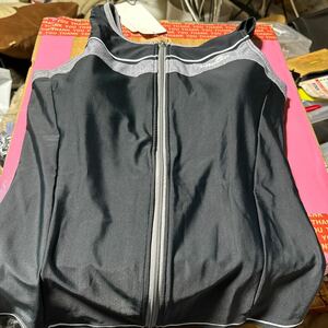 大幅値引歓迎【新品未使用】競泳 競泳水着 学生服 制服 スクール水着 衣料品店 スポーツウェア スイミングスクール ellesse O