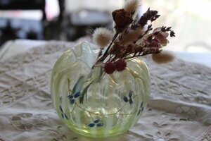 ヴィンテージ【オパールセント ウランガラス】ローズボール 花瓶 花入れ フラワーベース フェントン？