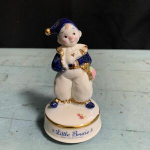 オルゴール 陶人形 子供のピエロ Little Brucie 置物 オブジェ インテリア フィギュリン ヴィンテージ アンティーク 陶器人形 (9525)