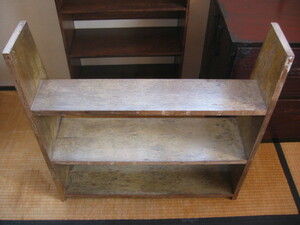 古い楢（ナラ）の木で作られた３段棚　ラック　◆古家具　クウネル　天然生活　作業台　テーブル