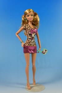Barbie人形　「詳細不明 Barbie」(71) 元箱無し・サービス品付き