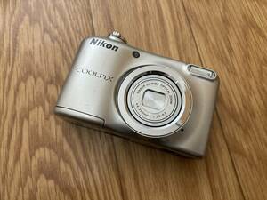 ニコン Nikon COOLPIX A10 シルバー コンパクトデジタルカメラ 動作OK ♯422