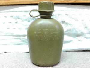 水筒　アメリカ軍　ベトナム戦　米軍　当時物　実物　中古　サバゲ　貴重：製造年にご注目下さい ベトナム戦真っ只中の製造品です