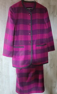 婦人服プレイドチェック柄 　大人模様ピンクベース　上下セット ジャケット&スカート