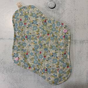 ◎Lサイズ◎ハンドメイド◎布ナプキンホルダー 26.5cm 小花柄(プラスナップ/無漂白ネル)