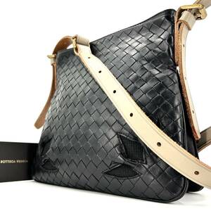 1円《 正規品・美品 》BOTTEGA VENETA ボッテガヴェネタ ショルダーバッグ クロスボディ イントレチャート レザー 本革 黒 メンズ ビジネス