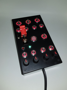 シムレーシング USB ボタンボックス ３０機能 赤照明縦型 16mmボタン ステッカー付き