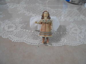 小さなドールのブローチ　ルイ ニコール　2000　Louis Nichole　身長5ｃｍ　人形　doll